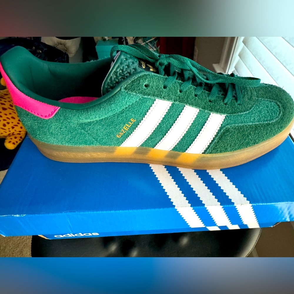 Adidas Gazelle Size 9